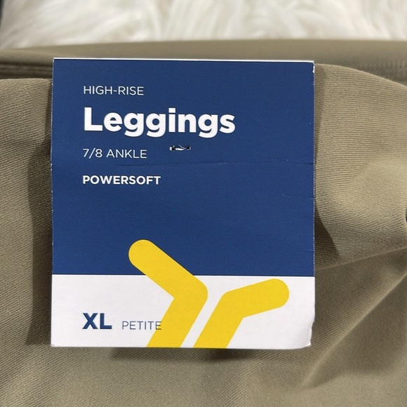 OLD NAVY Active High-Rise Powersoft Go-Dry 7/8 Ankle Cutout Leggings XL Petite - Picture 9 of 14